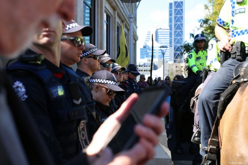 Questions essentielles à poser avant d installer une Dash Cam à Sydney 