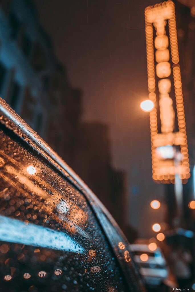 Quand remplacer une vitre de voiture rayée au lieu de la réparer – Guide de l’expert 