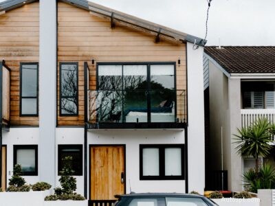 6 étapes essentielles à suivre immédiatement après l’achat d’une nouvelle voiture 