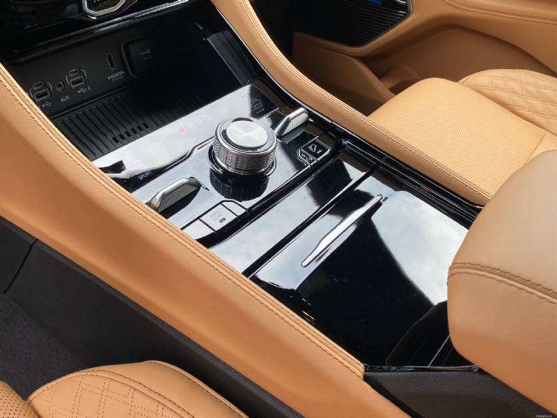 Essai du Jeep Grand Cherokee Summit 2026 :puissance, confort et performances hors route 