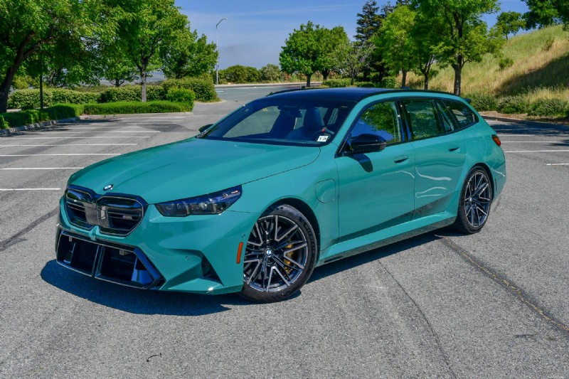 BMW M5 Touring PHEV 2025 :une semaine de performances réelles examinées 