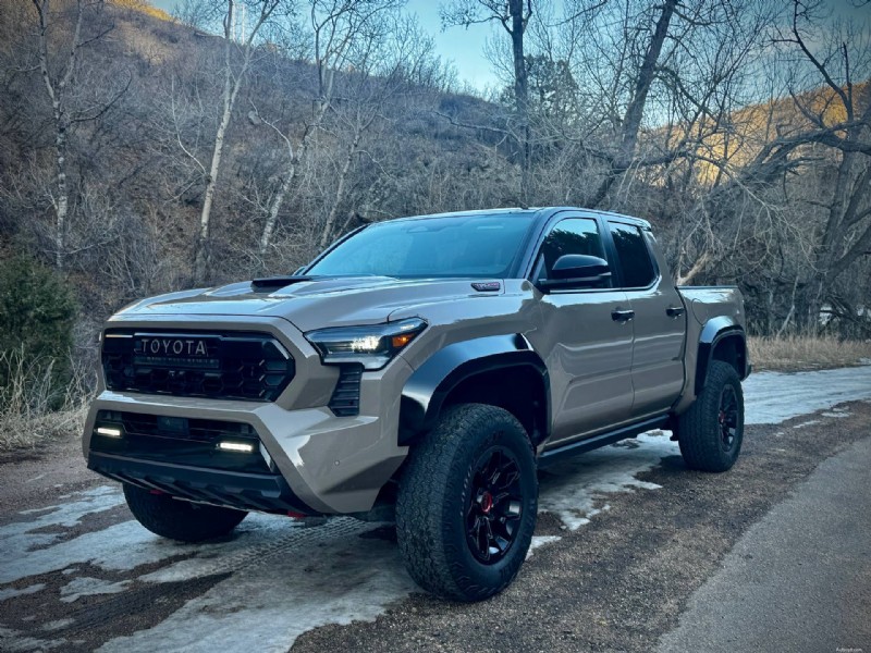 Pourquoi le Toyota Tacoma TRD 2026 surpasse le Trailhunter :5 avantages clés 