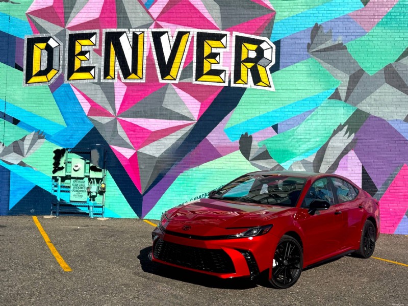 Toyota Camry Nightshade 2026 :la berline familiale haut de gamme 