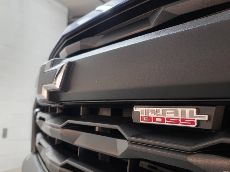 Examen du Chevrolet Colorado Trail Boss 2025 :puissance et valeur hors route inégalées 