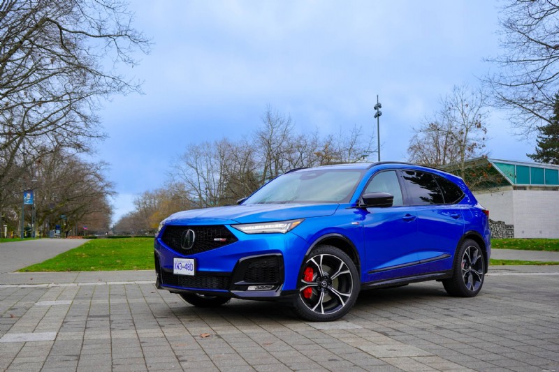Genesis GV80 Coupé 2026 vs Acura MDX Type S :un examen complet des VUS de luxe 