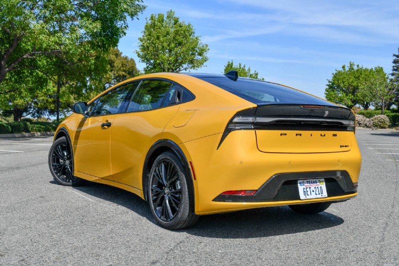 Toyota présente la Prius 2026 :un nouveau design, des options de couleurs et une efficacité énergétique inégalée 