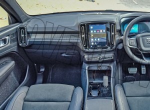 Intérieur standard du Volvo XC40 Recharge 2022 – Design et caractéristiques haut de gamme 