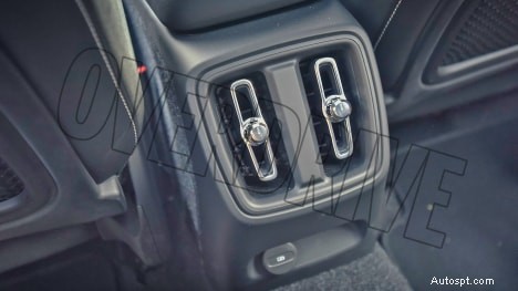 Intérieur standard du Volvo XC40 Recharge 2022 – Design et caractéristiques haut de gamme 