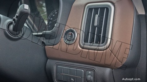 Mahindra Scorpio‑N 2022 Z8L Essence MT :6 vitesses, intérieur 6 places - Spécifications complètes et points forts 