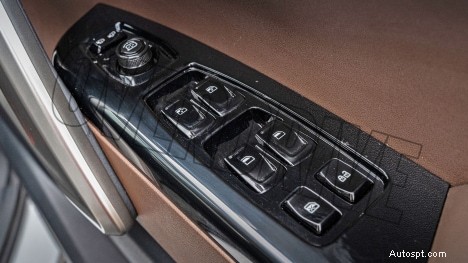 Mahindra Scorpio‑N 2022 Z8L Essence MT :6 vitesses, intérieur 6 places - Spécifications complètes et points forts 