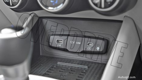 Hyundai Venue 2022 1.2 Kappa MT SX – Examen de l intérieur bicolore 