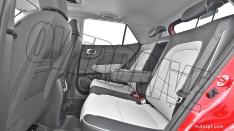 Hyundai Venue 2022 1.2 Kappa MT SX – Examen de l intérieur bicolore 