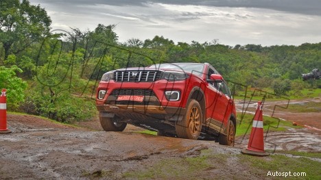 Mahindra Scorpio-N 2022 Z8L Essence – Manuelle 6 vitesses, Extérieur élégant 