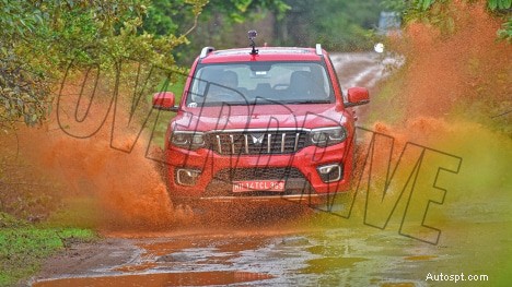 Mahindra Scorpio-N 2022 Z8L Essence – Manuelle 6 vitesses, Extérieur élégant 