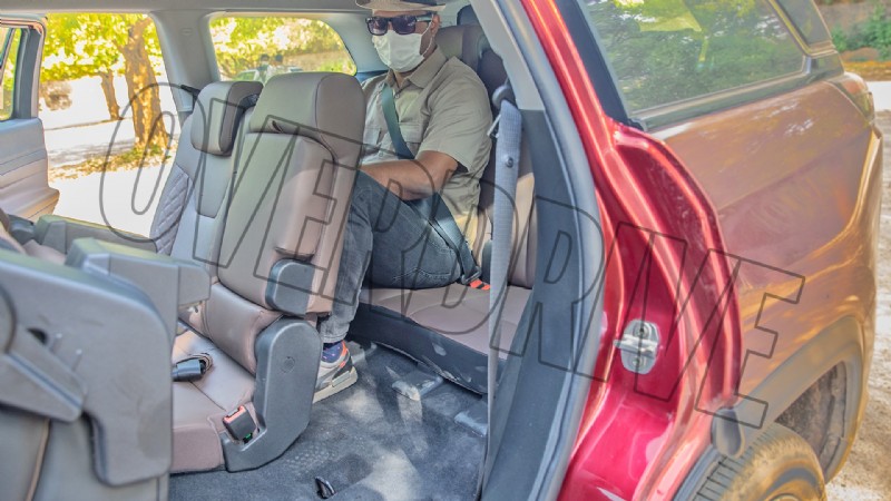 À l’intérieur du Jeep Meridian Limited 2022 :caractéristiques de luxe et confort 