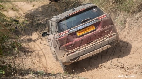 Découvrez l’extérieur du Jeep Meridian 2022 Limited – Design haut de gamme et performances robustes 