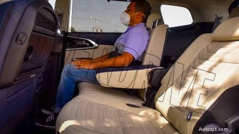 Kia Carens Luxury Plus 2022 – 7 places, moteur de 1,5 L, intérieur automatique à 6 vitesses 