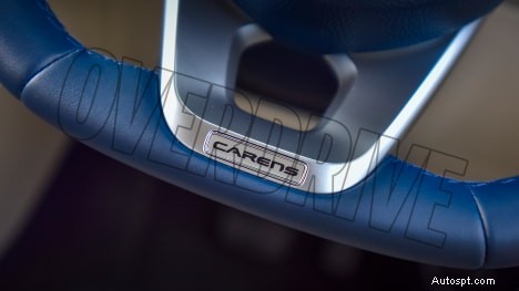 Kia Carens Luxury Plus 2022 – 7 places, moteur de 1,5 L, intérieur automatique à 6 vitesses 
