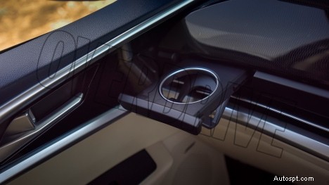 Kia Carens Luxury Plus 2022 – 7 places, moteur de 1,5 L, intérieur automatique à 6 vitesses 