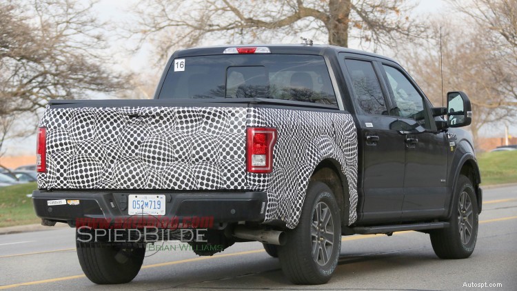 Le prototype du Ford F‑150 est propulsé par un moteur V6 turbodiesel Land Rover 