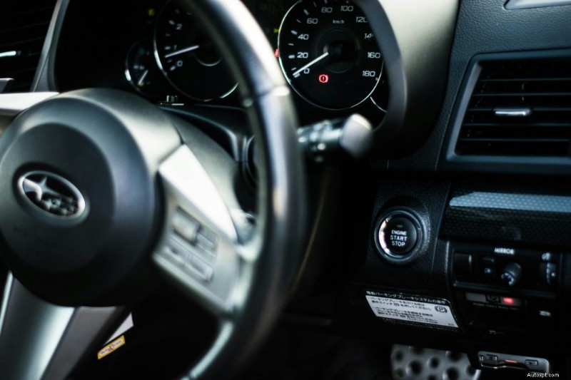 Pourquoi le voyant de température d huile AT de votre Subaru continue de clignoter :causes, symptômes et solutions fiables 
