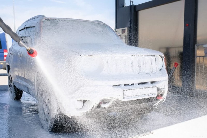 Obtenez une mousse de neige épaisse et constante pour les lave-autos :un guide éprouvé 