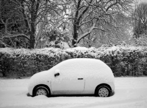 Guide d’experts pour protéger la peinture de votre voiture pendant l’hiver 