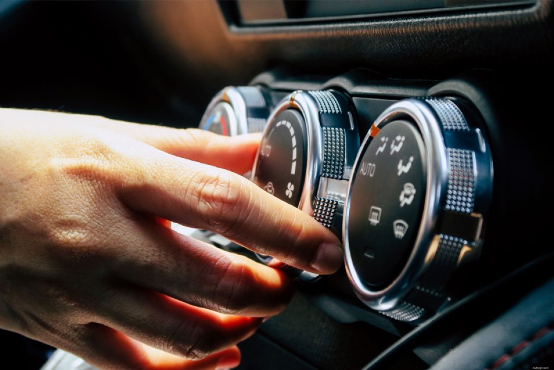 10 conseils d’experts en matière d’entretien automobile en été pour assurer le bon fonctionnement de votre véhicule 
