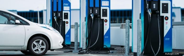 Qu’est-ce que la recharge à destination ? Alimentez votre véhicule électrique pendant que vous explorez 
