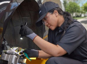 Comment utiliser correctement le frein de stationnement de votre véhicule 