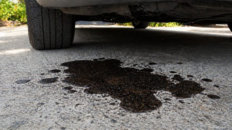 Fuites d’huile de voiture expliquées :causes, symptômes, réparations et estimations des coûts – Rx Mechanic 