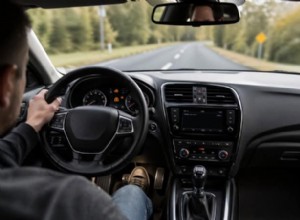 Pourquoi votre voiture perd-elle de la puissance à l’accélération ? Causes courantes et solutions éprouvées 