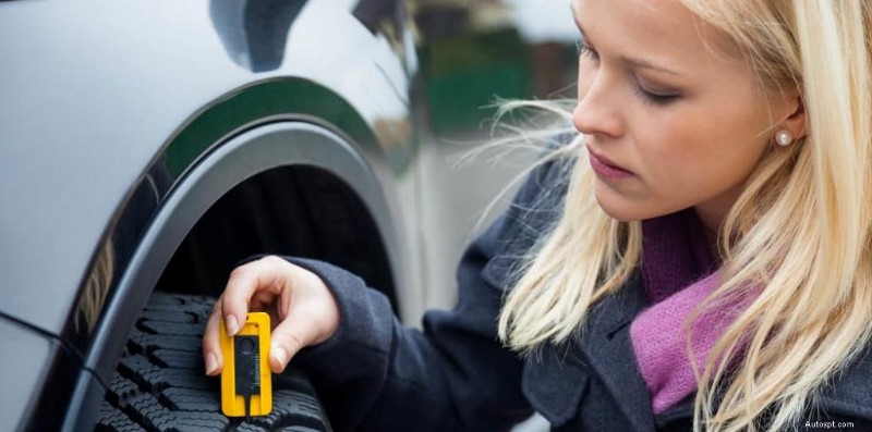 Principaux signes que les pneus de votre voiture sont déséquilibrés (et pourquoi c est important) 