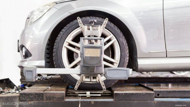 Principaux signes que les pneus de votre voiture sont déséquilibrés (et pourquoi c est important) 