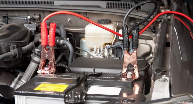 Why Are Your Jumper Cables Smoking? Conseils sécuritaires pour prévenir les dommages 