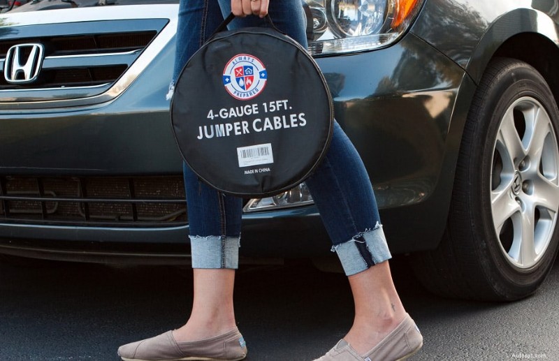 Why Are Your Jumper Cables Smoking? Conseils sécuritaires pour prévenir les dommages 