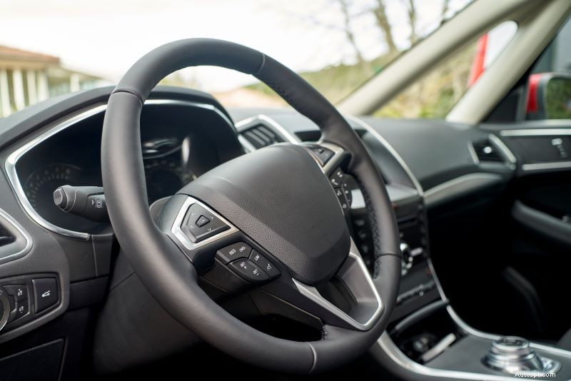 Tendances automobiles 2026 :sécurité, IA et véhicules électriques abordables à connaître 