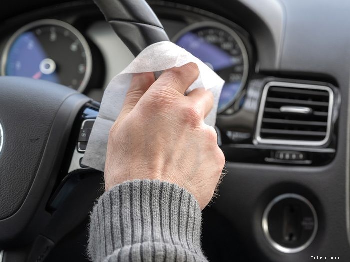Pourquoi votre volant est l endroit le plus sale de votre voiture 