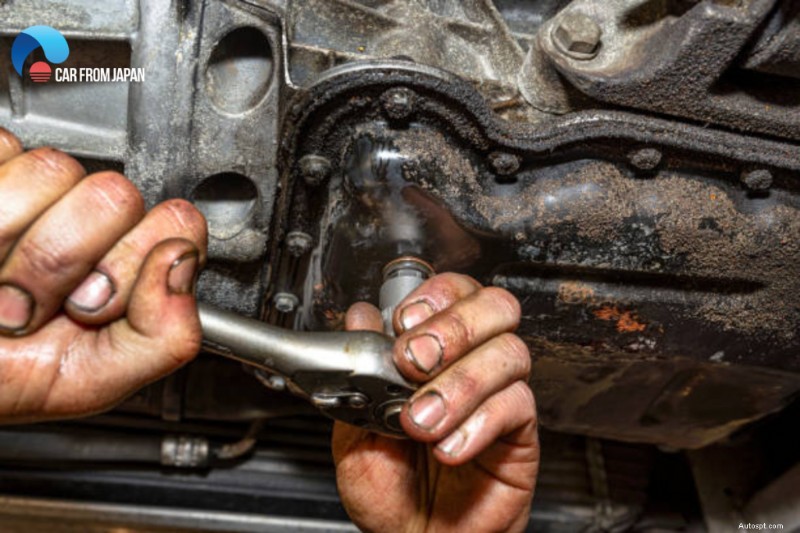 Pourquoi votre voiture fuit de l huile lorsqu elle est garée :causes courantes et solutions rapides 