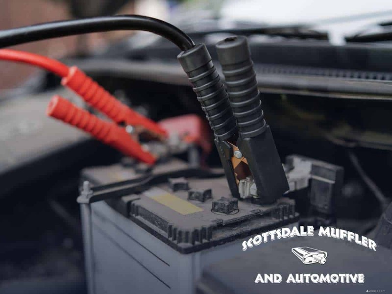5 signes d’avertissement clairs :la batterie de votre voiture doit être remplacée 