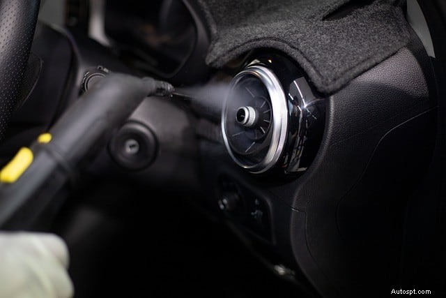 Guide étape par étape pour nettoyer les filtres AC de votre voiture à la maison 
