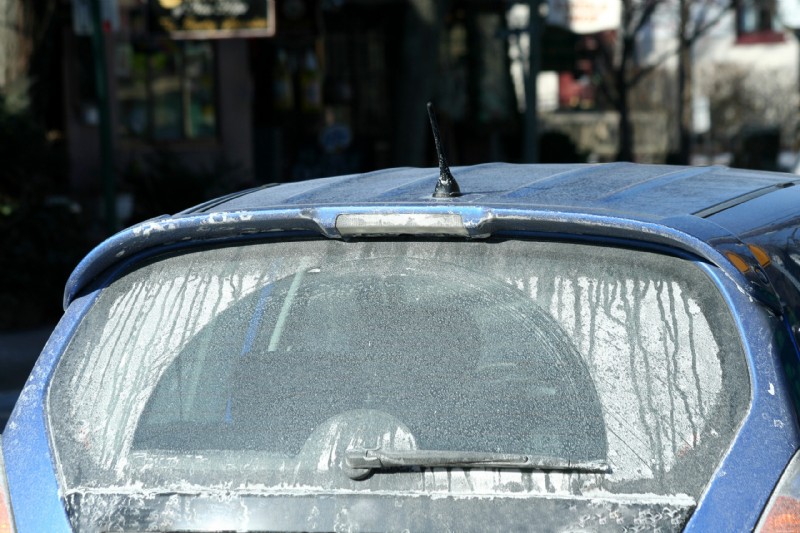 Menaces liées au sel de voirie :protégez votre voiture et évitez les réparations coûteuses 