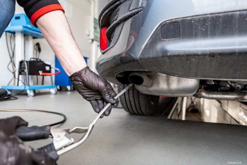 7 indicateurs clés que le distributeur de votre voiture est en panne 