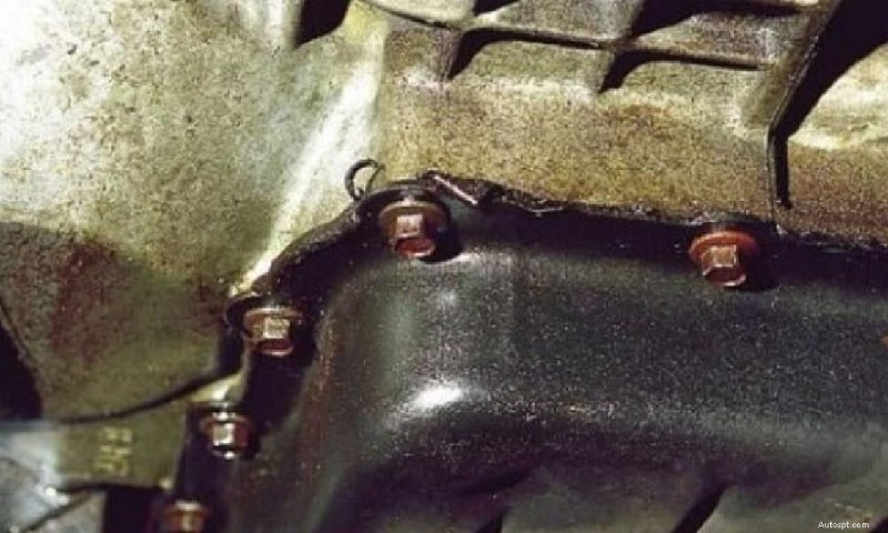 Pourquoi votre voiture tremble-t-elle en ralentissant ? Causes, diagnostic et correctifs 