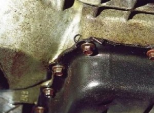Pourquoi votre voiture tremble-t-elle en ralentissant ? Causes, diagnostic et correctifs 