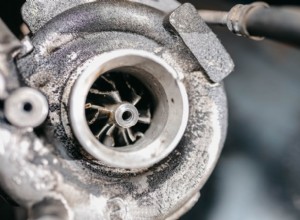 Fuite d huile d échappement :causes courantes et comment y remédier 