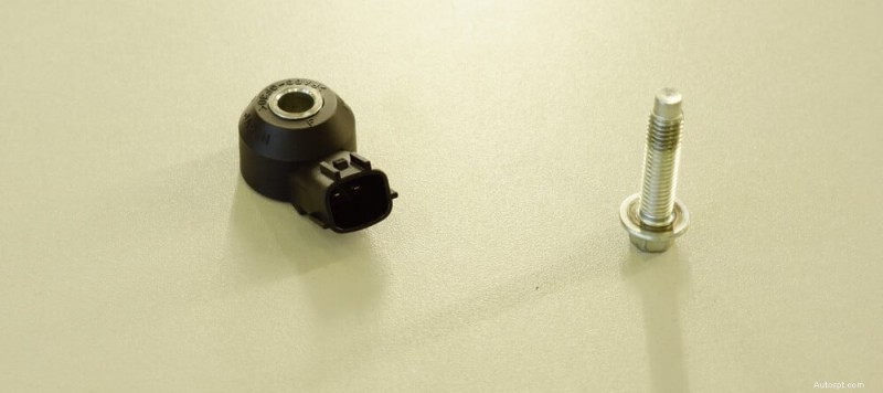 Quelles sont les causes des bruits de cognement dans le moteur de votre voiture et comment y remédier 