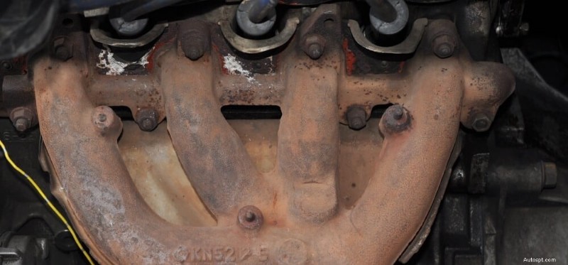 Quelles sont les causes des bruits de cognement dans le moteur de votre voiture et comment y remédier 