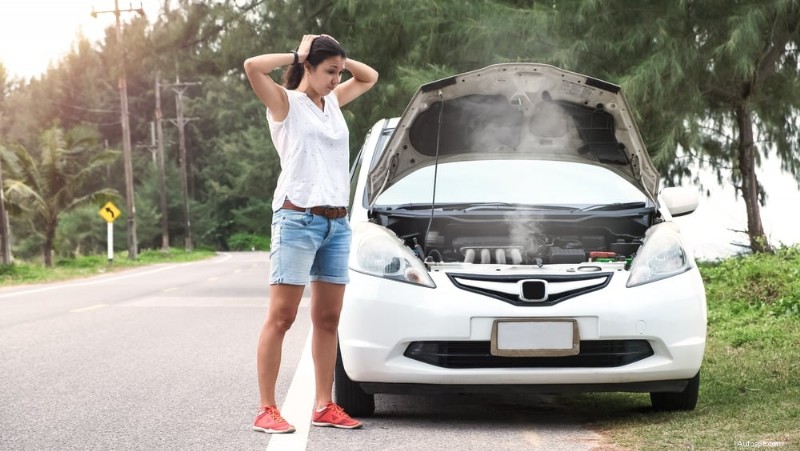 Qu est-ce qui provoque la surchauffe d une voiture au ralenti - Causes, symptômes et solutions 