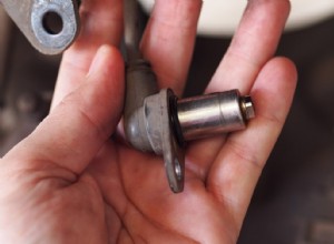 Le témoin d’avertissement de contrôle de traction reste allumé ? Comprendre les causes et les solutions 